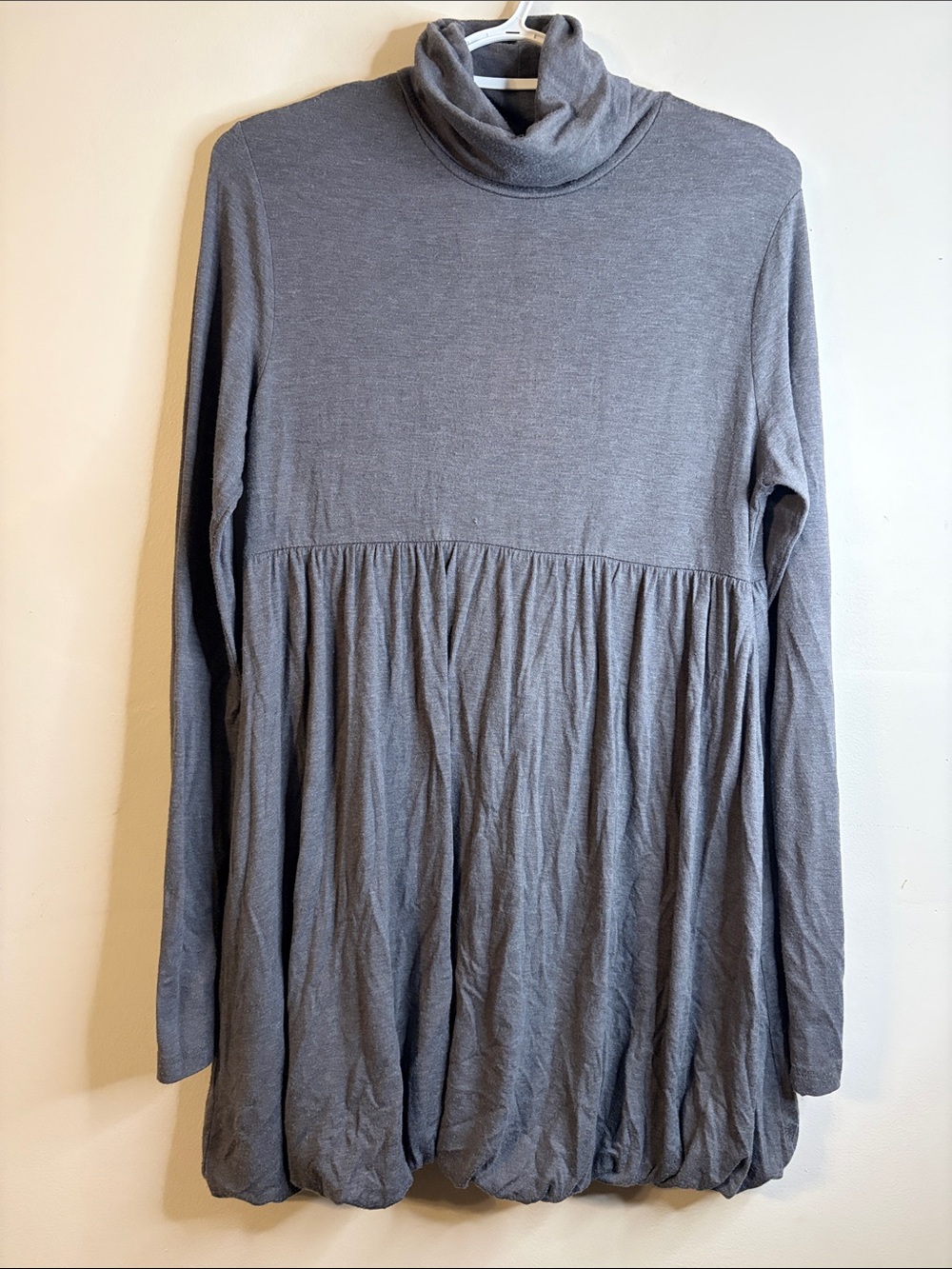 579 Women’s Gray Long Sleeve Turtleneck Tunic Size Medium #235 🏷️